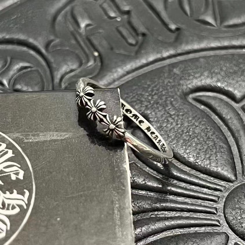 CHROME HEARTS แหวนโครเมี่ยม รูปดอกไม้ สามแฉก 028