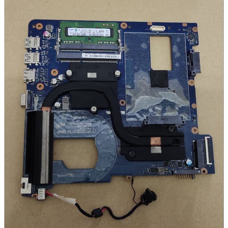 เมนบอร์ด Samsung 355E AMD พร้อมฮีทซิงค์