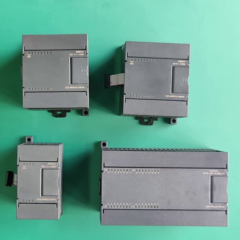 ใช้งานร่วมกับ Siemens S7-200CN ดิจิตอลจําลองปริมาณ PLC โมดูลขยาย EM231 235 232 222 223