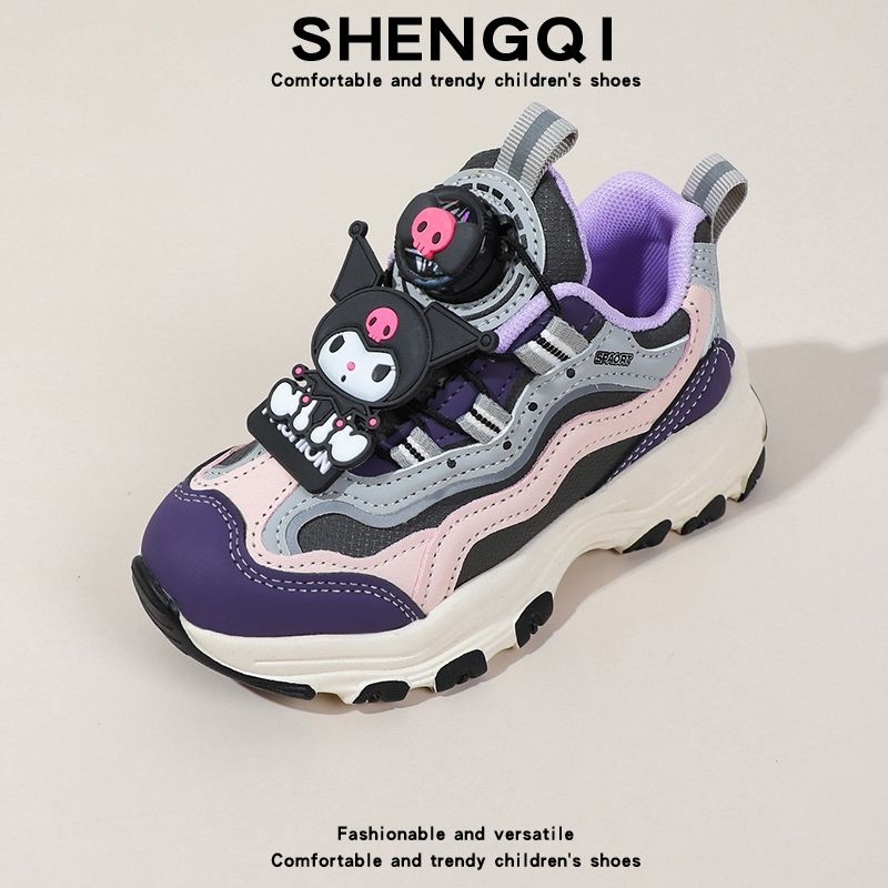 สินค้าใหม่ ผมตรง คุโรมิ หญิงรองเท้าเดียว 2024 ฤดูใบไม้ผลิฤดูใบไม้ร่วงสไตล์ใหม่เด็กกีฬารองเท้าหมุนหัวเข็มขัดหญิง พ่อ รองเท้านักเรียนอินเทรนด์ร