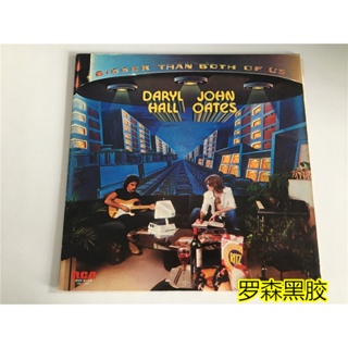 Daryl Hall &amp; John Oates - ใหญ่กว่าทั้งสหรัฐอเมริกา LP - LSCP2