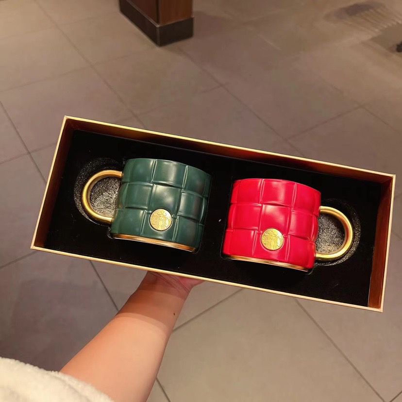 ★Ins ถ้วย ★Starbucks แก้วกาแฟ ลายสก๊อต สีแดง สีเขียว สีบรอนซ์ ระดับไฮเอนด์ ของขวัญแต่งงาน สําหรับคู่รัก