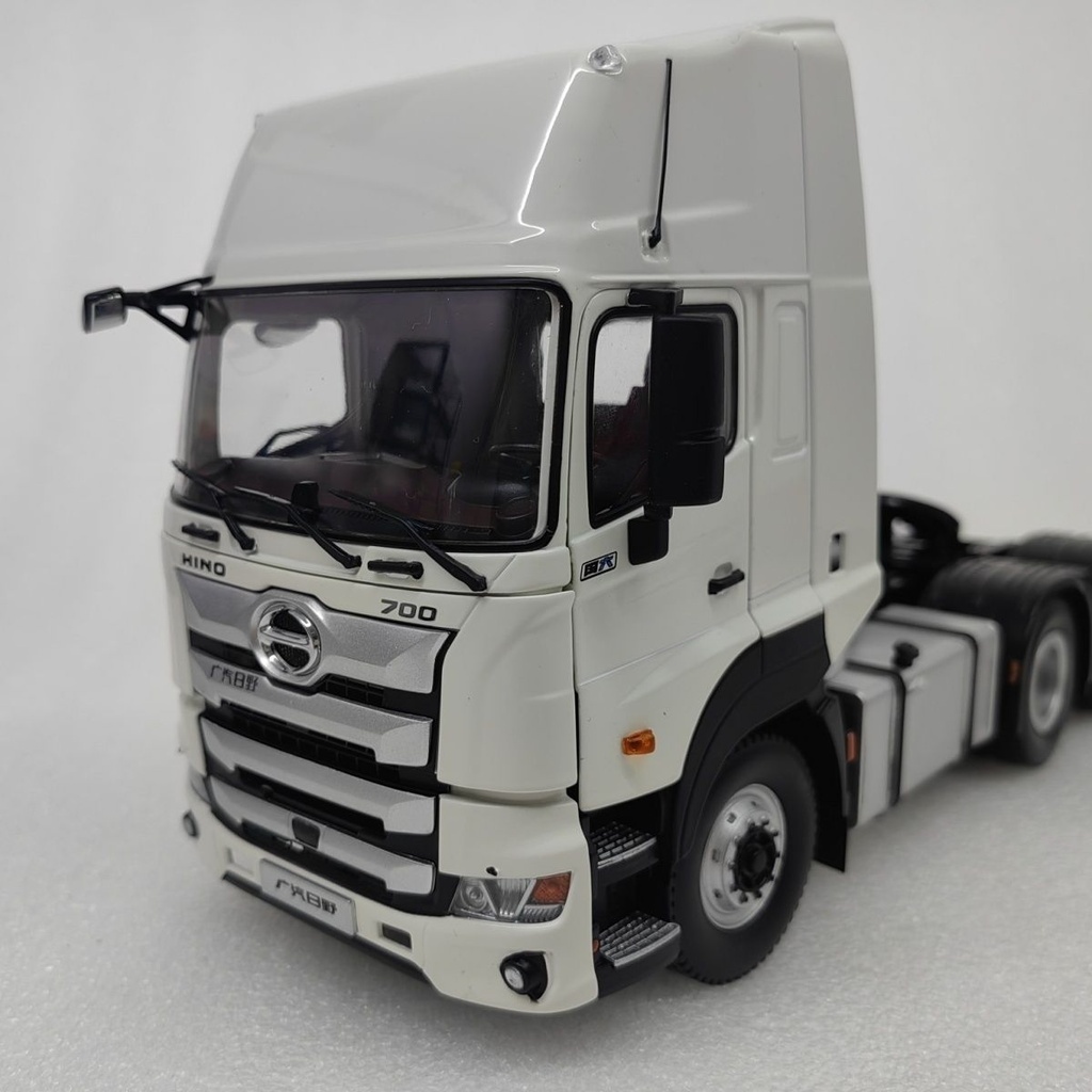 โมเดลรถยนต์ 1/24 Hino 700 Zhizhen Heavy Duty Tractor 6x4 แบบโลหะผสม