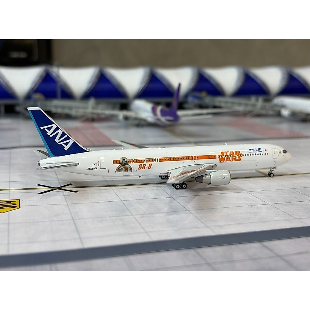 PH 1: 400 All-Japan Sky Boeing 767-300 JA604A ภาพวาดสี Star Wars ซื้อไร้ที่ติก่อนจัดส่งสามารถถ่ายภาพ