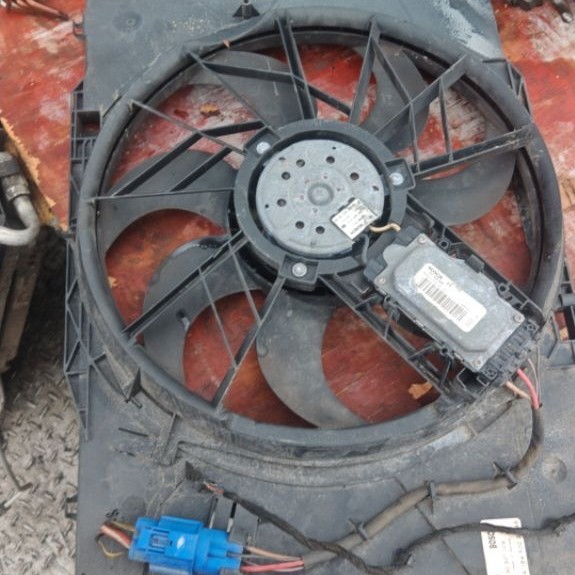 Mercedes w169 w245 พัดลมอัตโนมัติใช้