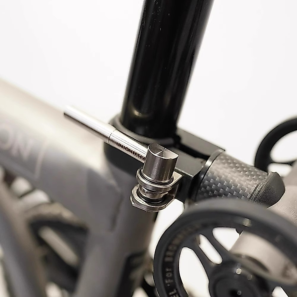 Union Jack Titanium Seatpost Clamp TX4