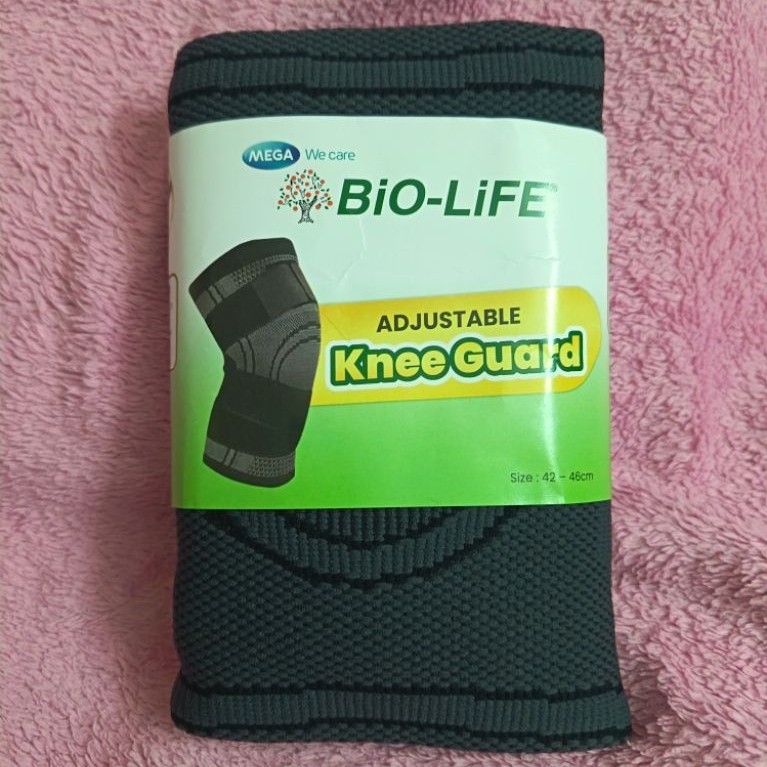 สนับเข่าแบบปรับได้ Bio-Life (42-46cm) 1s