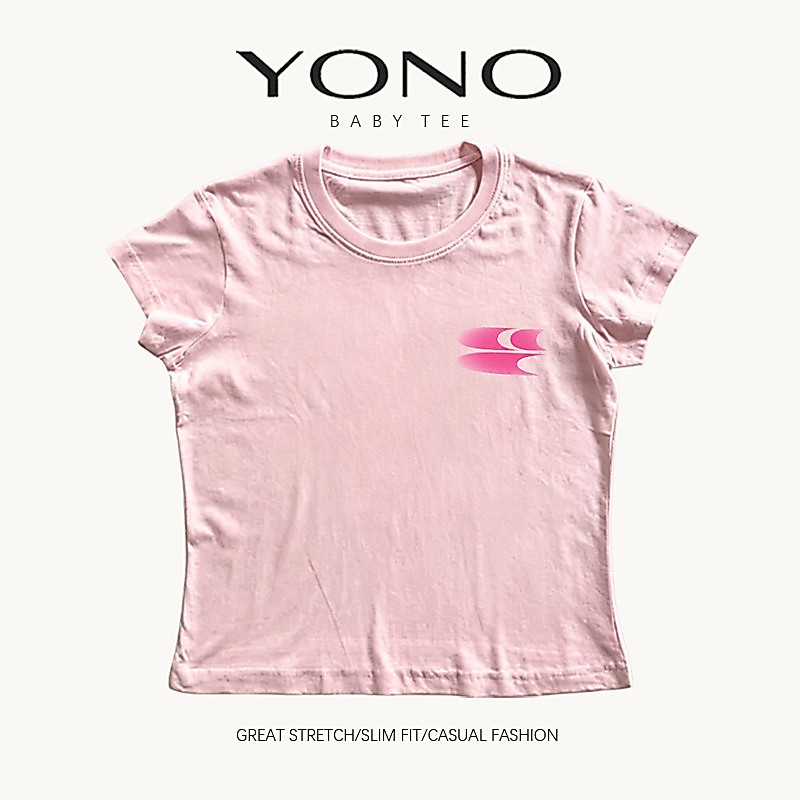 (พร้อมส่ง24ชม.) YONO baby tee สีชมพู ลายกราฟิกโค้งสีชมพูเล็กหน้าอก ทรงเข้ารูป มินิมอล y2k
