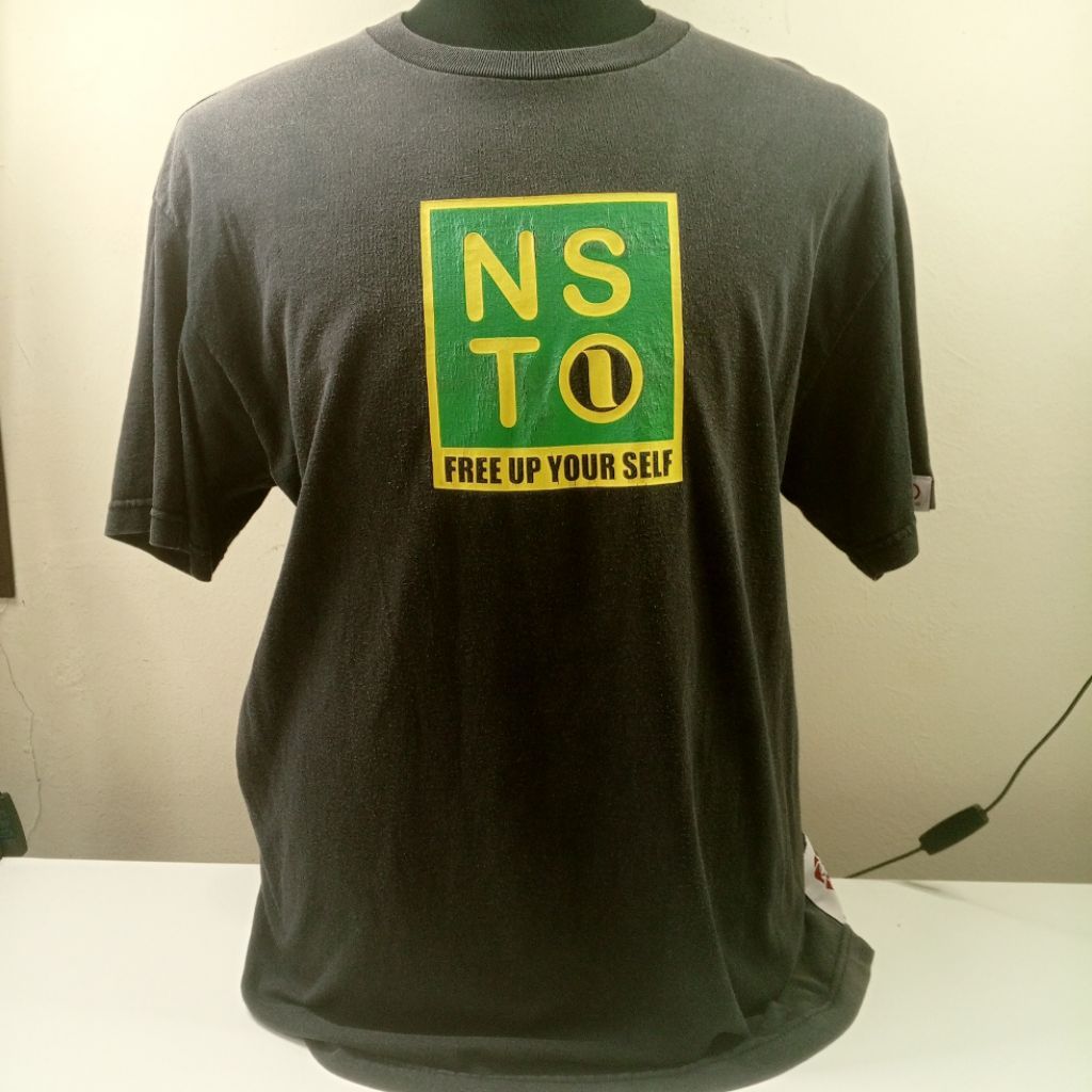 เสื้อยืด Nesta Free Up Yourself (22.5/30)