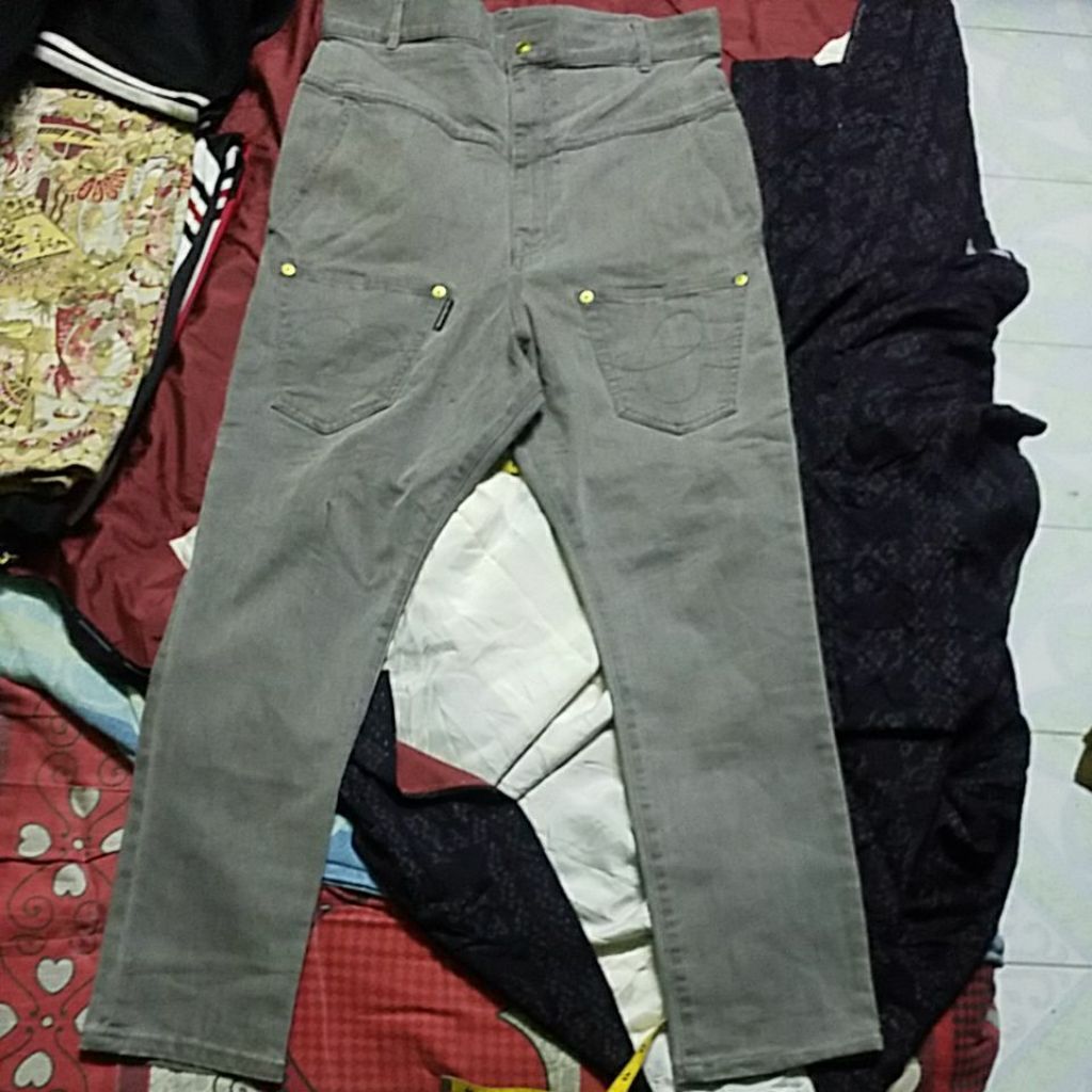 MERCIBEAUCOUP STRETCH JEANS SIZE 35X41 INCH