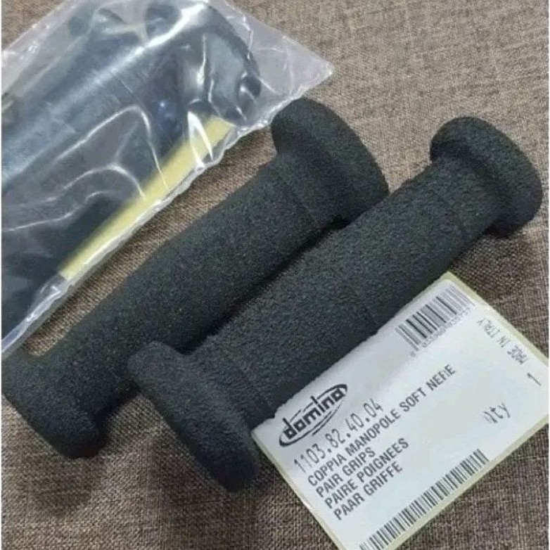 ปลอกแฮนด์ SPONGE DOMINO 100 DOMINO UNIVERSAL (1103.82.40.04)