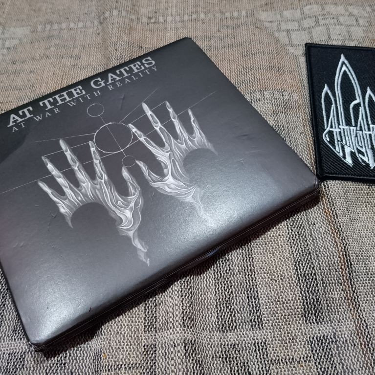 AT THE GATES At War With Reality digipak CD พร้อมแพทช์ Century Media CMR9138-8 2014
