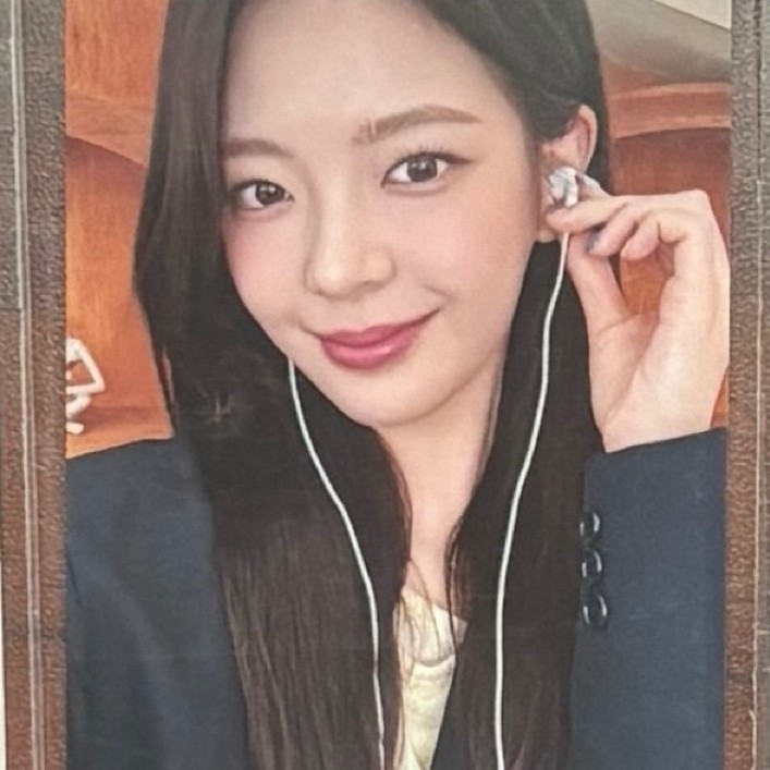 ITZY LIA MOTTOM MAKESTAR POB