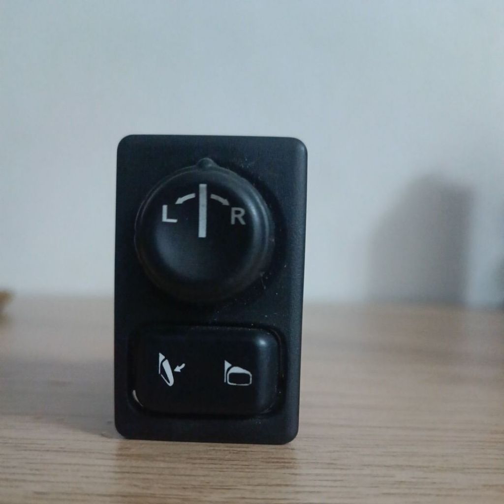 Nissan skyline R34 /Silvia switch กระจกมองข้างฝาพับอัตโนมัติ