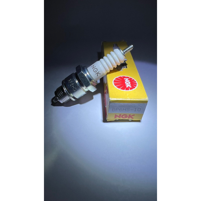 BP6HS-10 NGK********