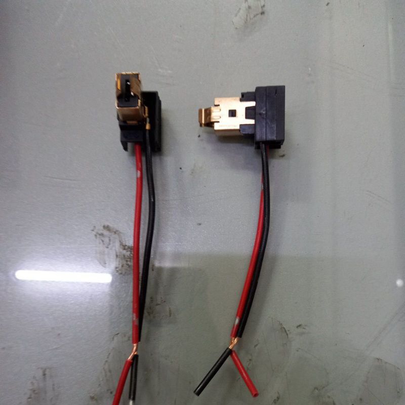 1 ชิ้น WAJA HEAD LAMP SOCKET H1/H3 ซ็อกเก็ต CONECTOR OEM