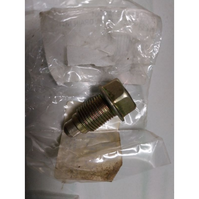Suzuki TS100 TS125 TRS GP125 RC TS125ER สกรูน้ํามันสีดํา
