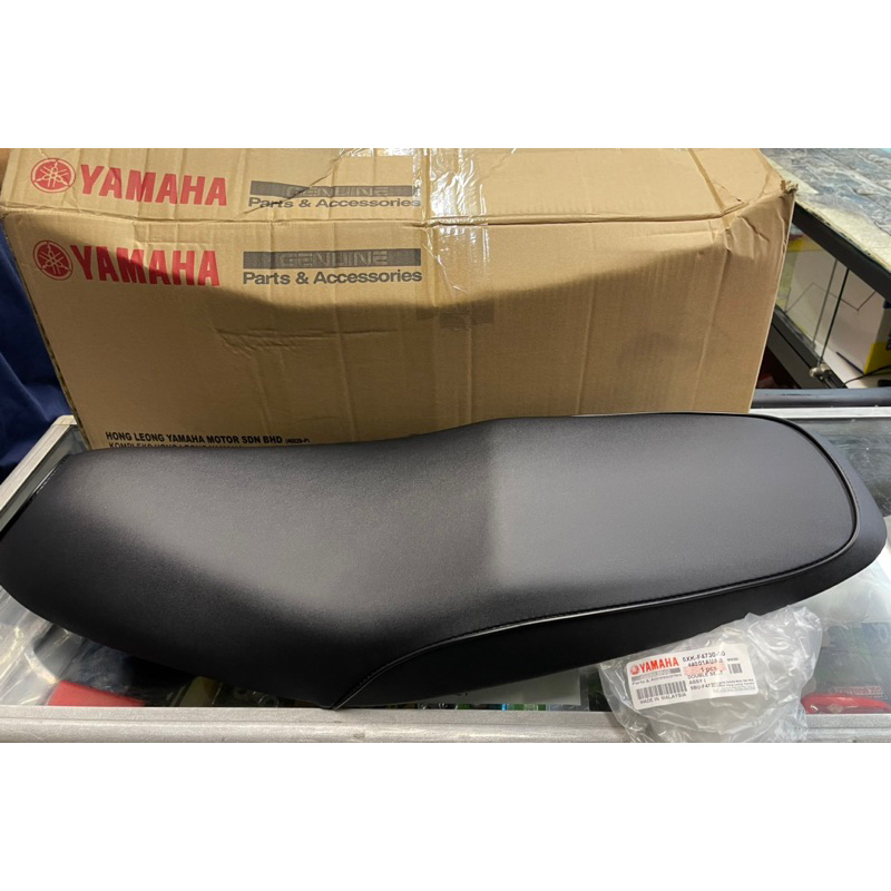 100% -YAMAHA Y125Z DOUBLE SEAT ASSY (5XK-F4730-00)