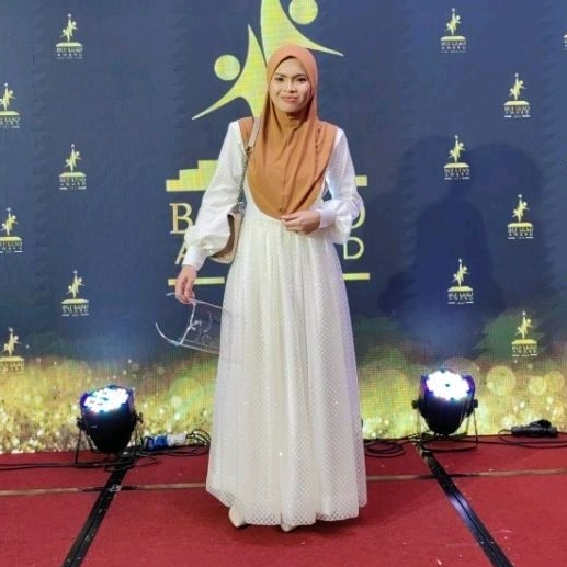 [PRELOVED] DRESS 38 CREAMY WHITE TUNANG NIKAH DINNER EVENT