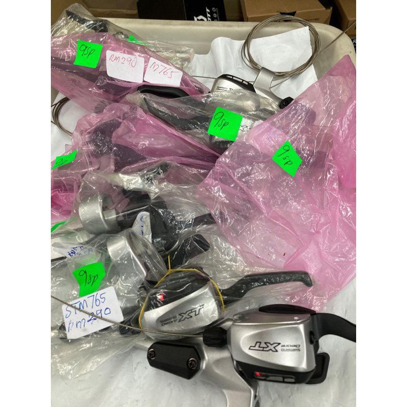 คันเกียร์ควบคุมคู่ Shimano XT ST-M765 9sp ข้อเสนอ