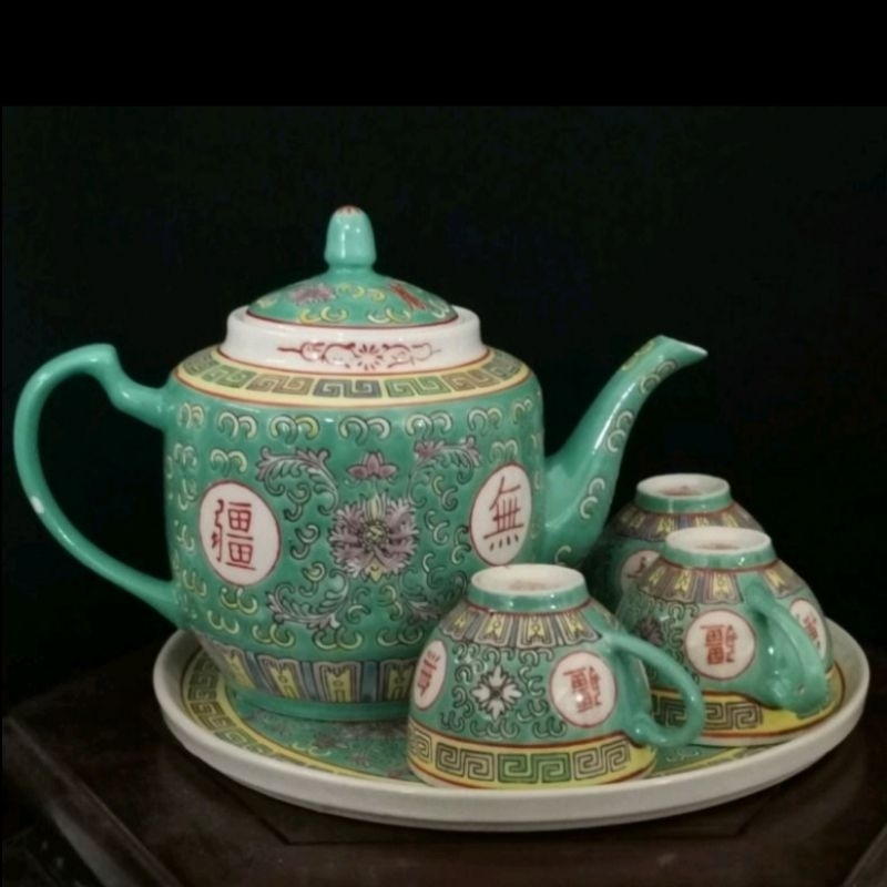 Wan Shou Wu Jiang Green, Yellow Teaset Wanshou Wujiang 万无