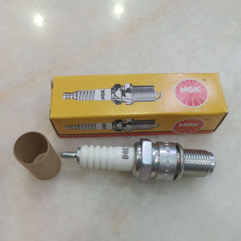 NGK SPARK PLUG BM6A / C6HSA / BP7HS / CPR8AEA-9 / B8ES ( 1 ชิ้น )