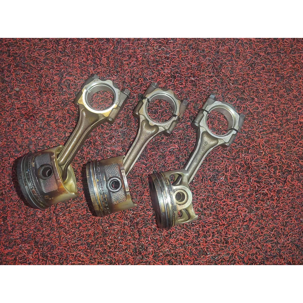 DAIHATSU EF 660 AVY PISTON ขนาด 68MM