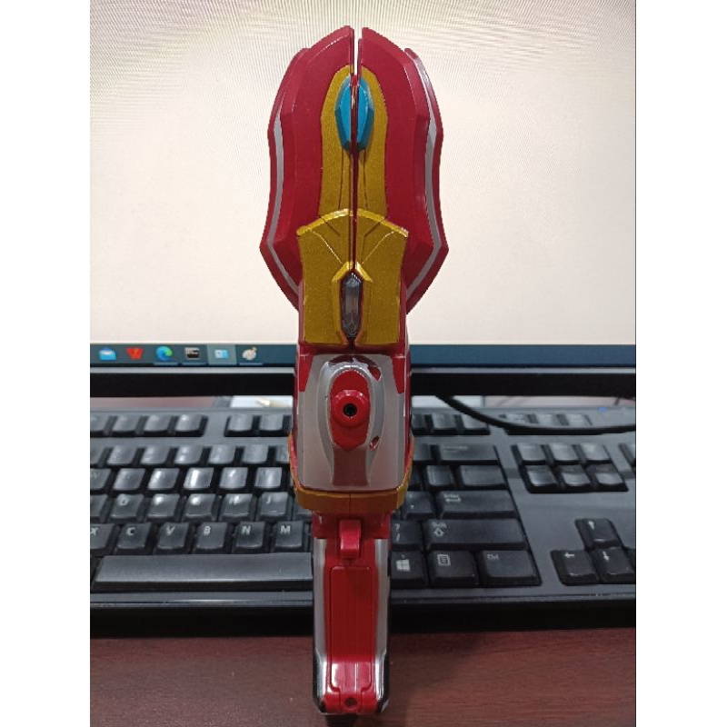 Bandai DX Ultraman Victory - Victory Lancer