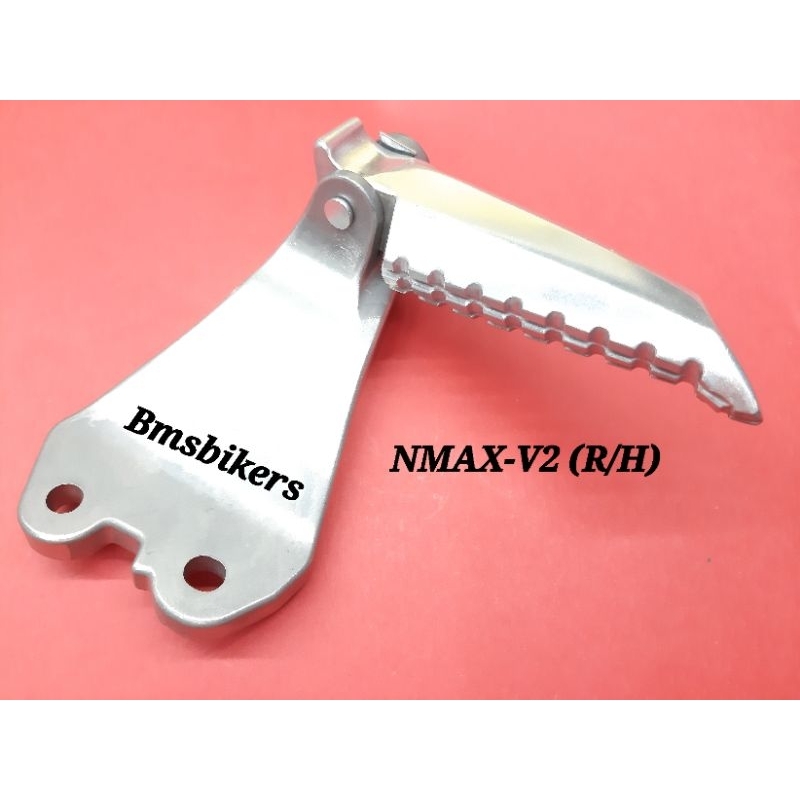 YAMAHA NMAX-V2 REAR FOOTREST ASSY (R/H)B6H-F7440-00,REAR FOOTREST ASSY (L/H)B6H-F7430-00