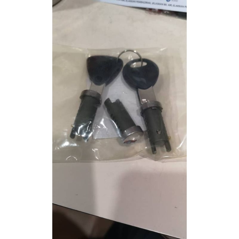 ชุดกุญแจ vespa PX200 พร้อมกุญแจ