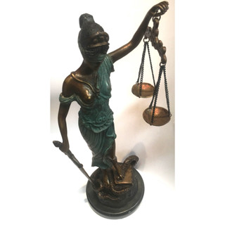 Lady of Justice (สีบรอนซ์) ขนาดใหญ่