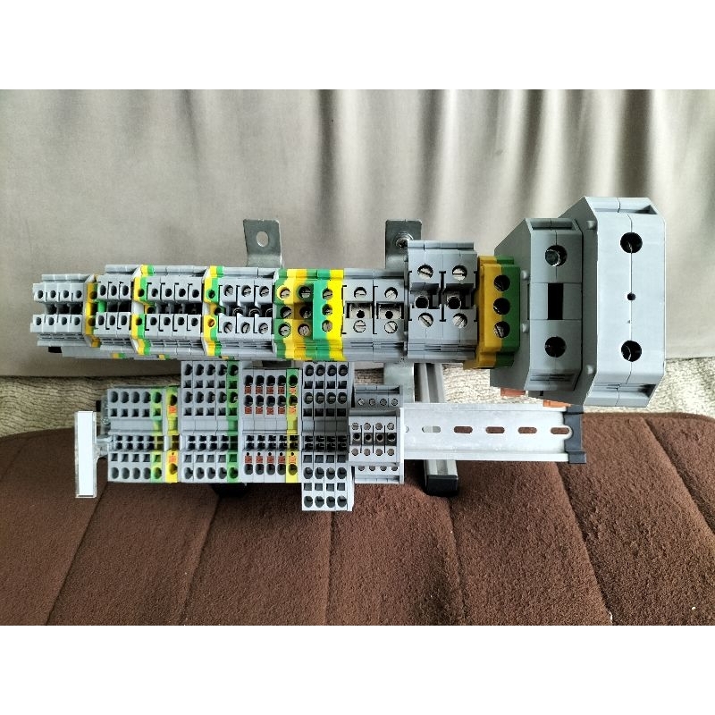 Power Distribution DIN Rail Universal Terminal Blocks สกรูแผง Mount UK2.5B UK3N UK5N UK6N UK25N END 
