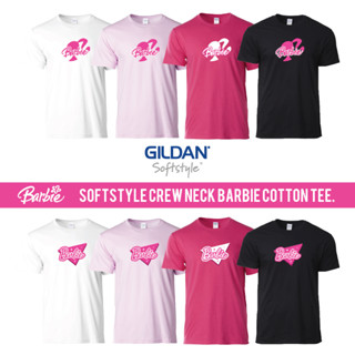 Gildan เสื้อยืดผ้าฝ้าย แบบนิ่ม ลาย BARBIE 63000 150gsm สีชมพู สําหรับผู้ใหญ่ ทุกเพศ