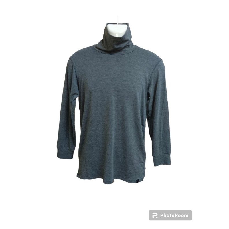BMT1558 - UNIQLO MEN HEATTECH คอเต่าที่อบอุ่นพิเศษ