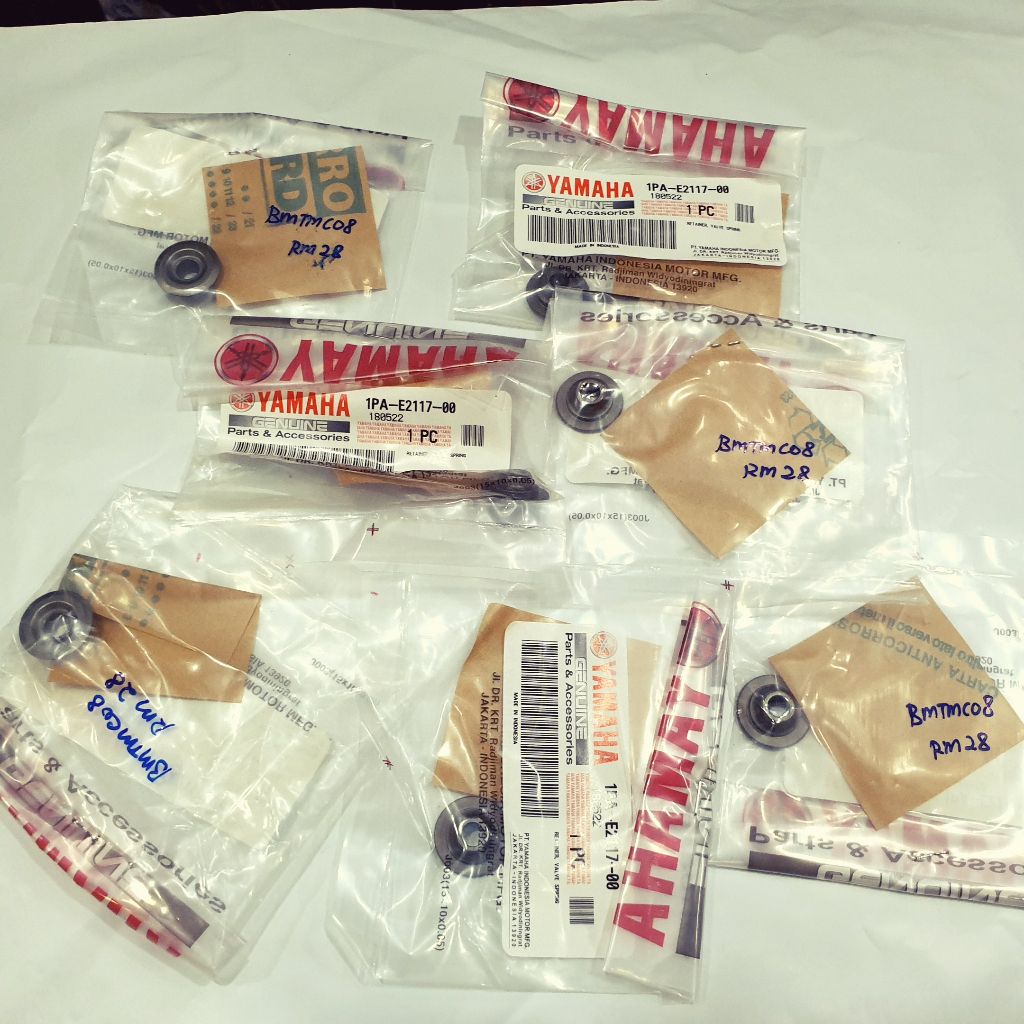 >>BERANI JAMIN<<YAMAHA LC135 Y15 FZ150 วาล์ว KEY SEAT VALVE SPRING VALVE WASHER 1PA-E2117-00 YAMAHA