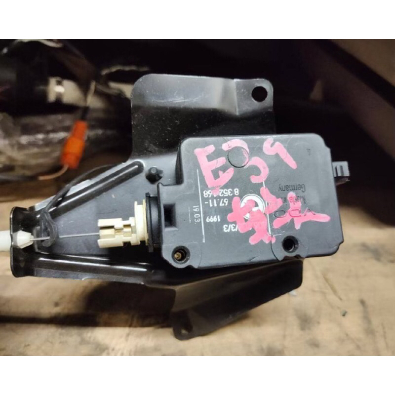 BMW E39 5 SERIES FUEL FILLER LOCK ACTUATOR