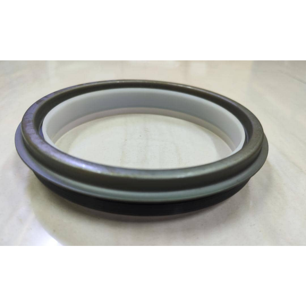 COMLETE SET CASE 580K 580SL ซีลน้ํามันพร้อม CONE 130X150X14.5 J909411 เจ904323 6D 6BT 3933262