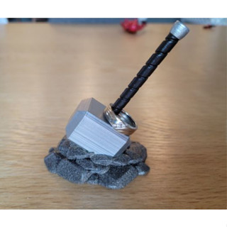 Thor Mjolnir ที่วางแหวน