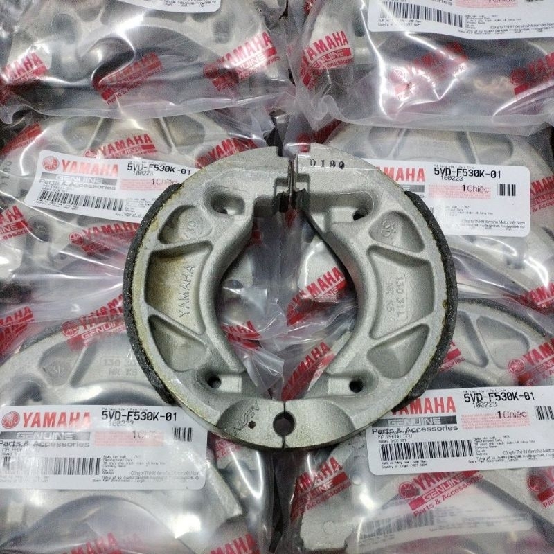 LC135 BRAKE SHOE (5VD-F530K-01 YAMAHA (NISSIN)