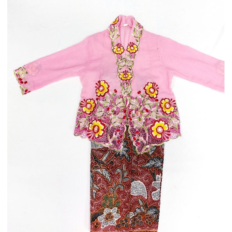 Kebaya Nyonya baby budak (ดีไซน์สุ่ม)