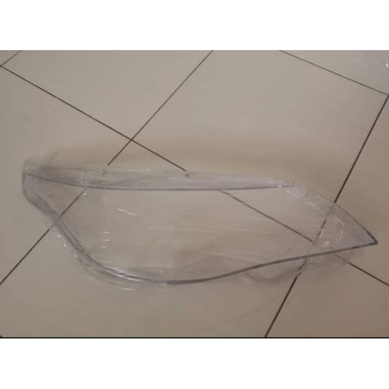 เลนส์ไฟหน้า BMW E60 523/525i (RH-Driver)