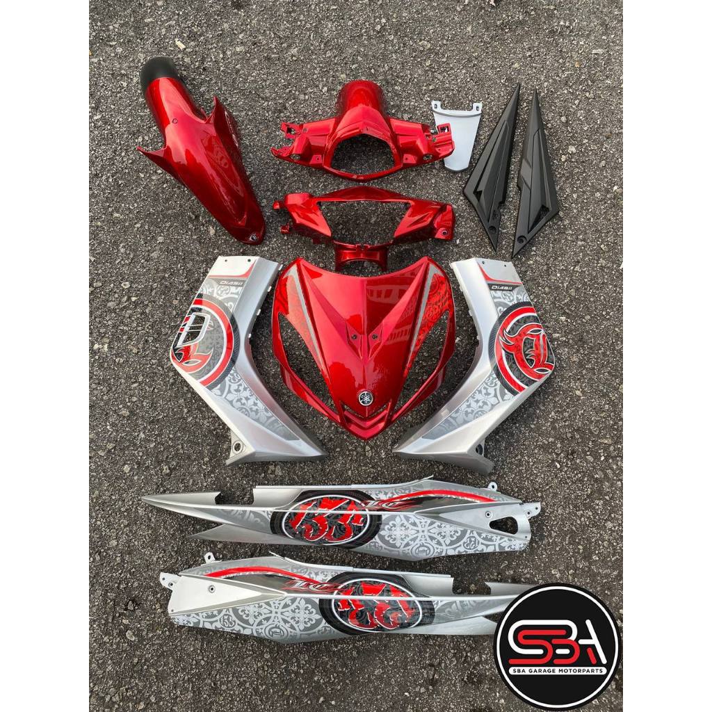 ฝาครอบ LC135 V1 YAMAHA DOCTOR VELOZI P MERAH RED BATIK SILVER 029 NEW DESIGN STRIPE SIP TANAM CLEAR 