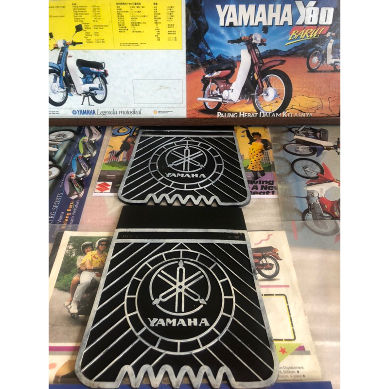 YAMAHA Y80 Y70 YB100 ET80 Y88 BLACK MUDFLAP