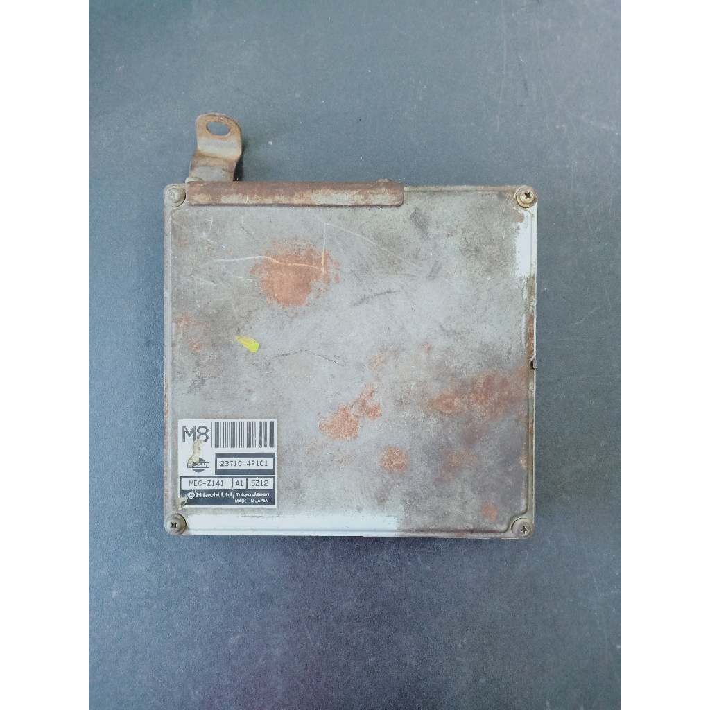 NISSAN GLORIA ชุดควบคุมเครื่องยนต์ ECU VQ30 M8 23710-4P101 / MEC-Z141 มือสอง