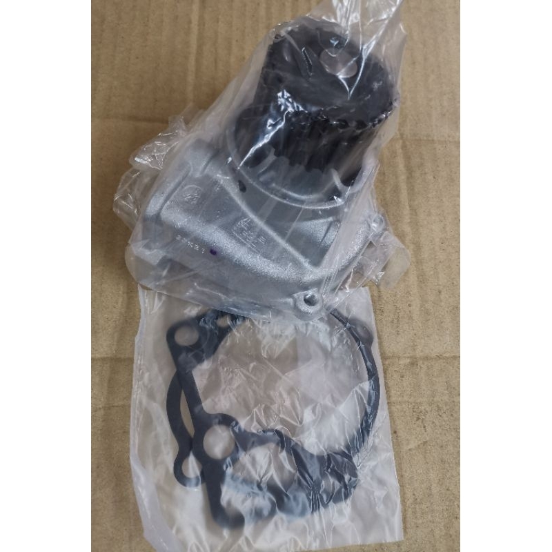 100 GMB FORD MAXI WATER PUMP - (GWMZ-30A)