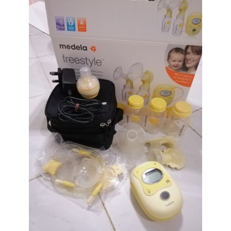 เครื่องปั๊มนมคู่ Medela Freestyle (มือสอง)