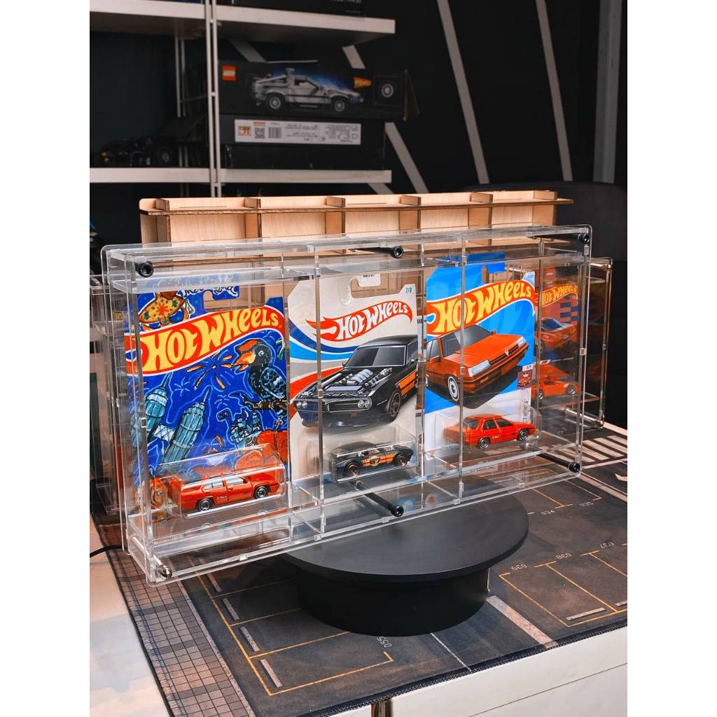 HOT WHEELS BOX OF 3 ACRYLIC BOX (MAINLINE CARD)