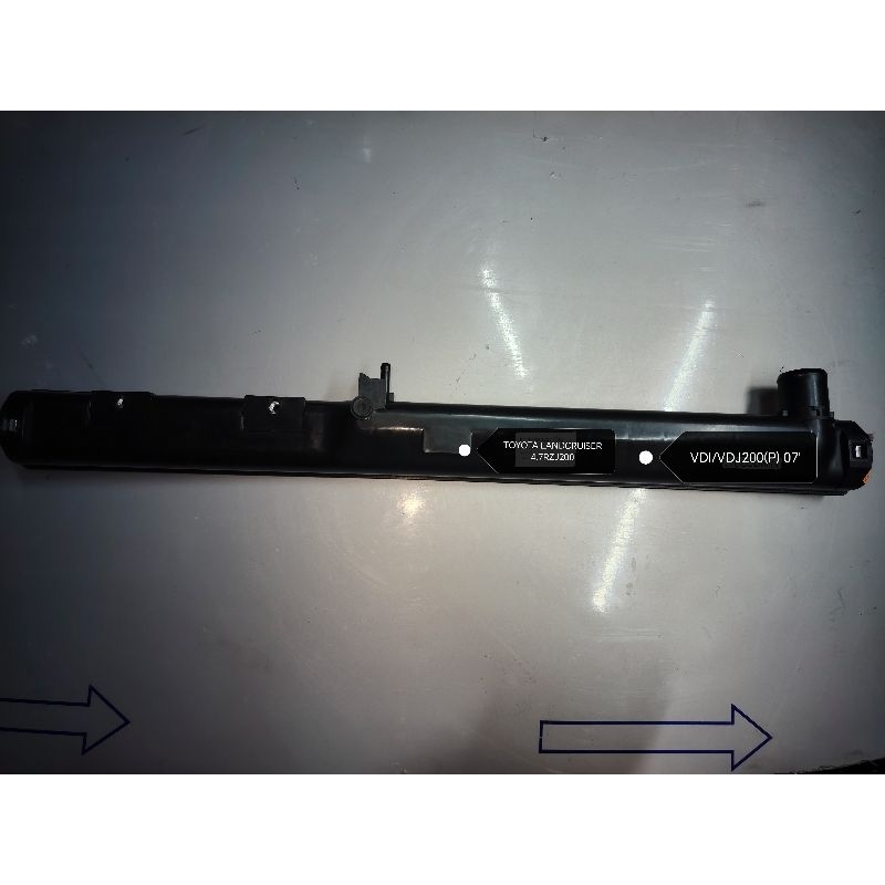 TOYOTA LANDCRUISER 4.7L RZJ200/VDI/VDJ200 O7 (69MM728MM) UPTANK RADIATOR