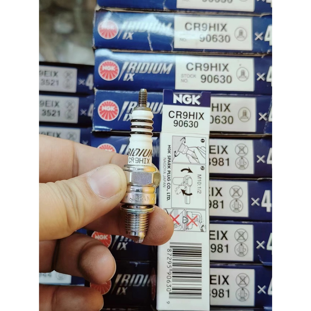NGK IRIDIUM SPARK PLUG -CR9HIX(90630)-YAMAHA YSUKU/Y15Z/RS150/RSX150/FZ150