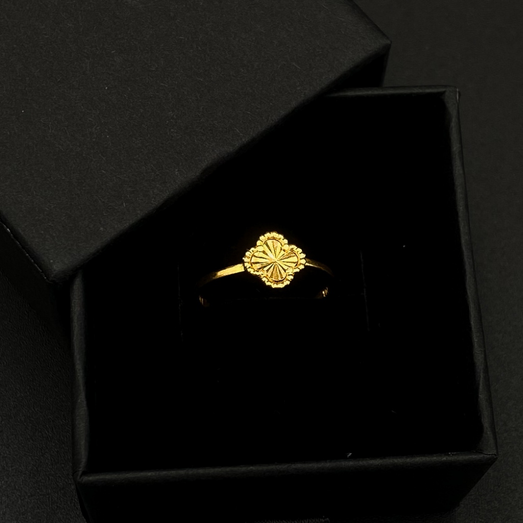 แหวนแฟชั ่ นโคลเวอร ์ Shida Gold 916